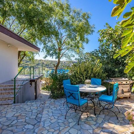 Holiday Home Zita Кральевица Экстерьер фото