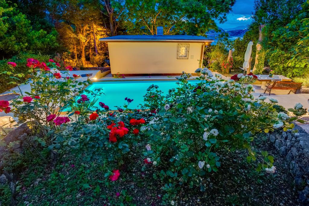Holiday Home Zita Кральевица Экстерьер фото