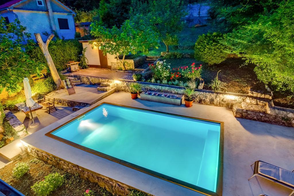 Holiday Home Zita Кральевица Экстерьер фото