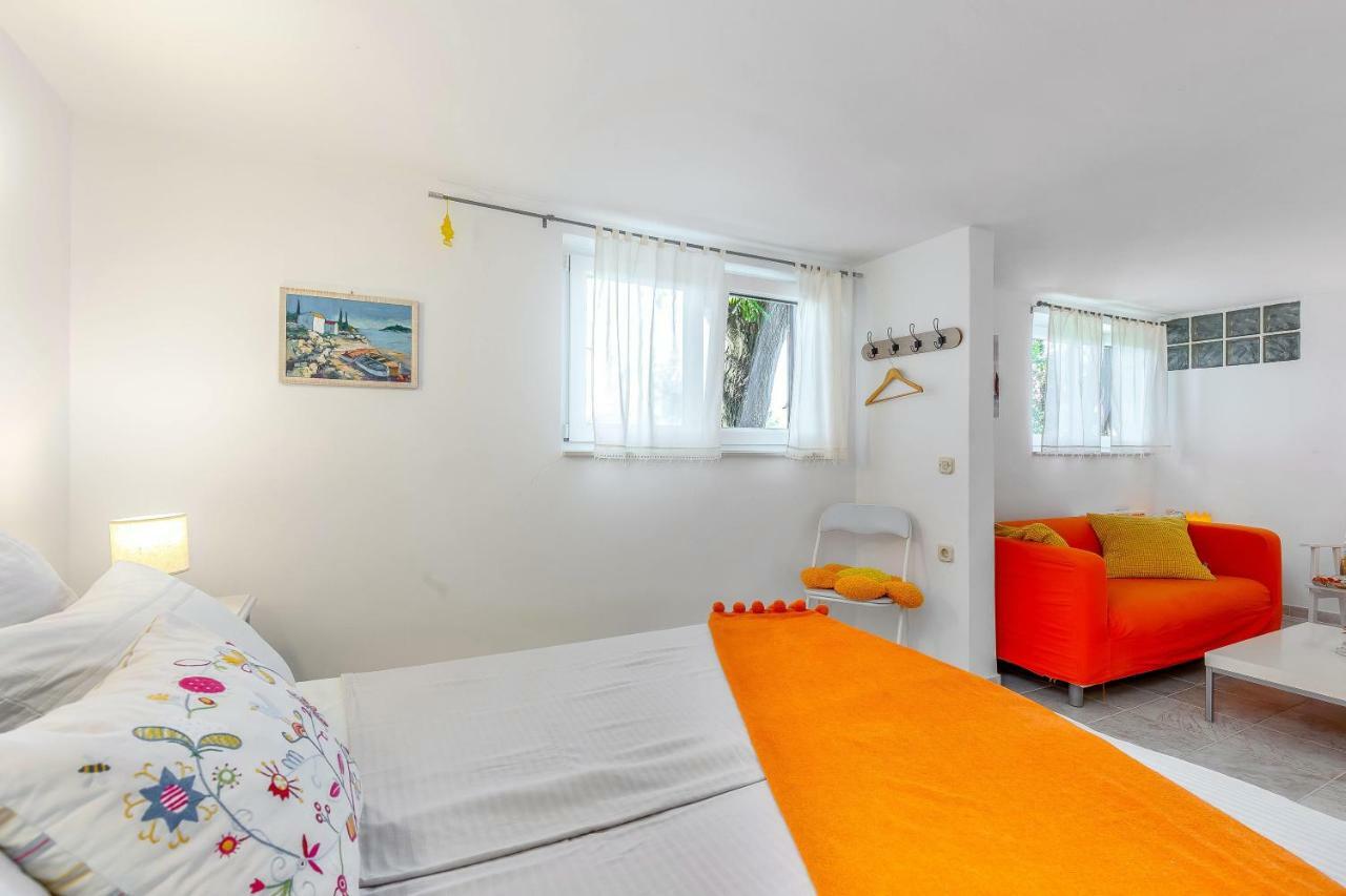 Holiday Home Zita Кральевица Экстерьер фото