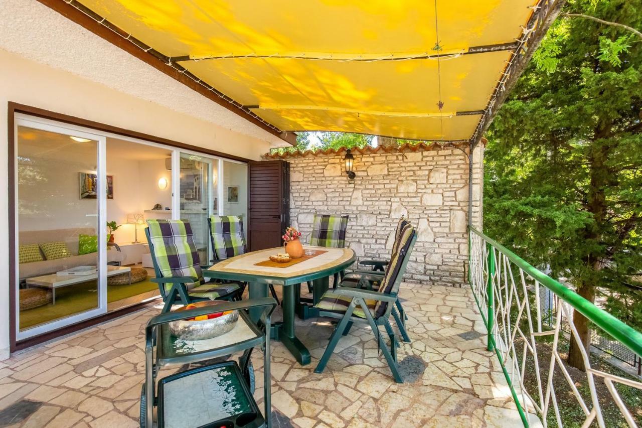 Holiday Home Zita Кральевица Экстерьер фото