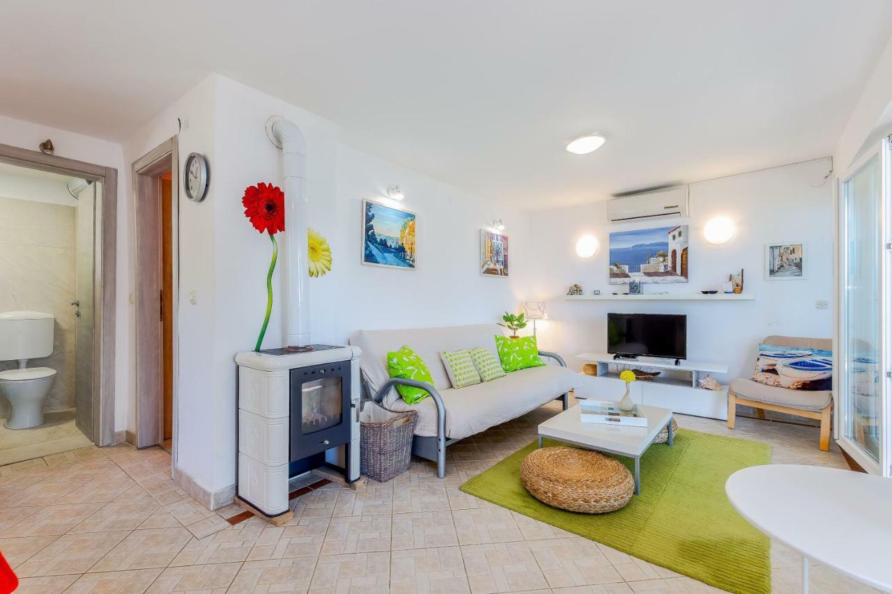 Holiday Home Zita Кральевица Экстерьер фото