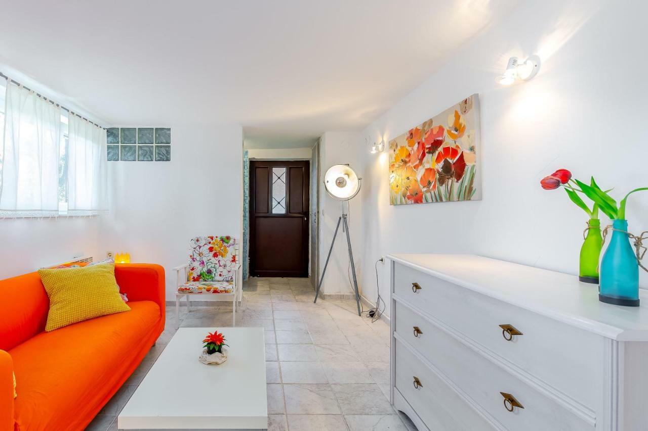 Holiday Home Zita Кральевица Экстерьер фото